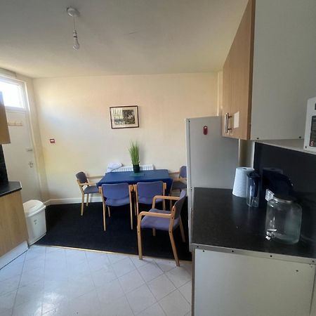 Simple Inn Wakefield Dış mekan fotoğraf