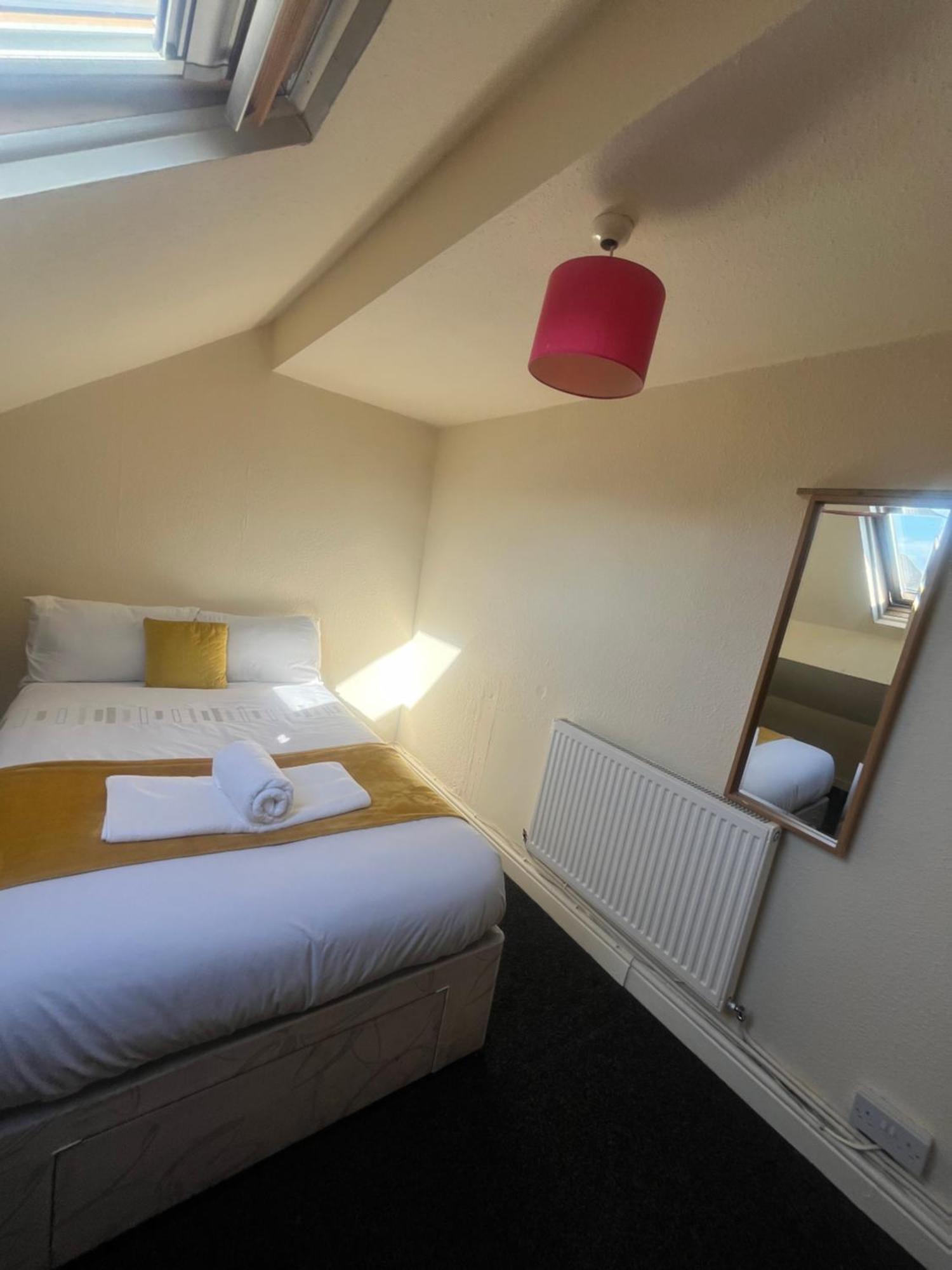Simple Inn Wakefield Dış mekan fotoğraf