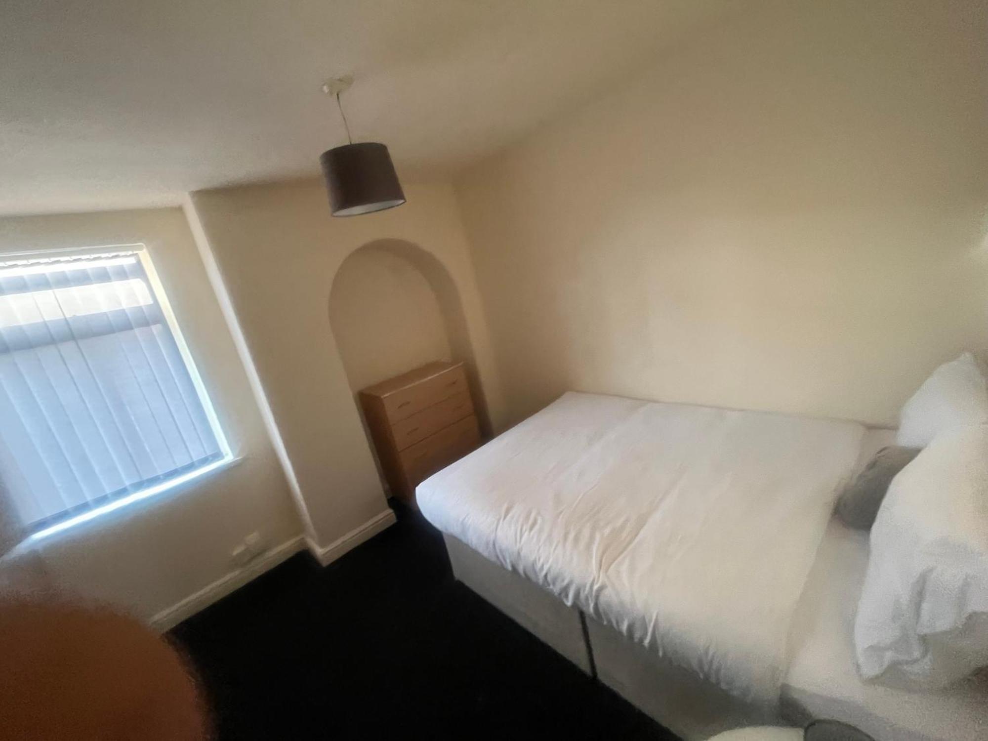 Simple Inn Wakefield Dış mekan fotoğraf